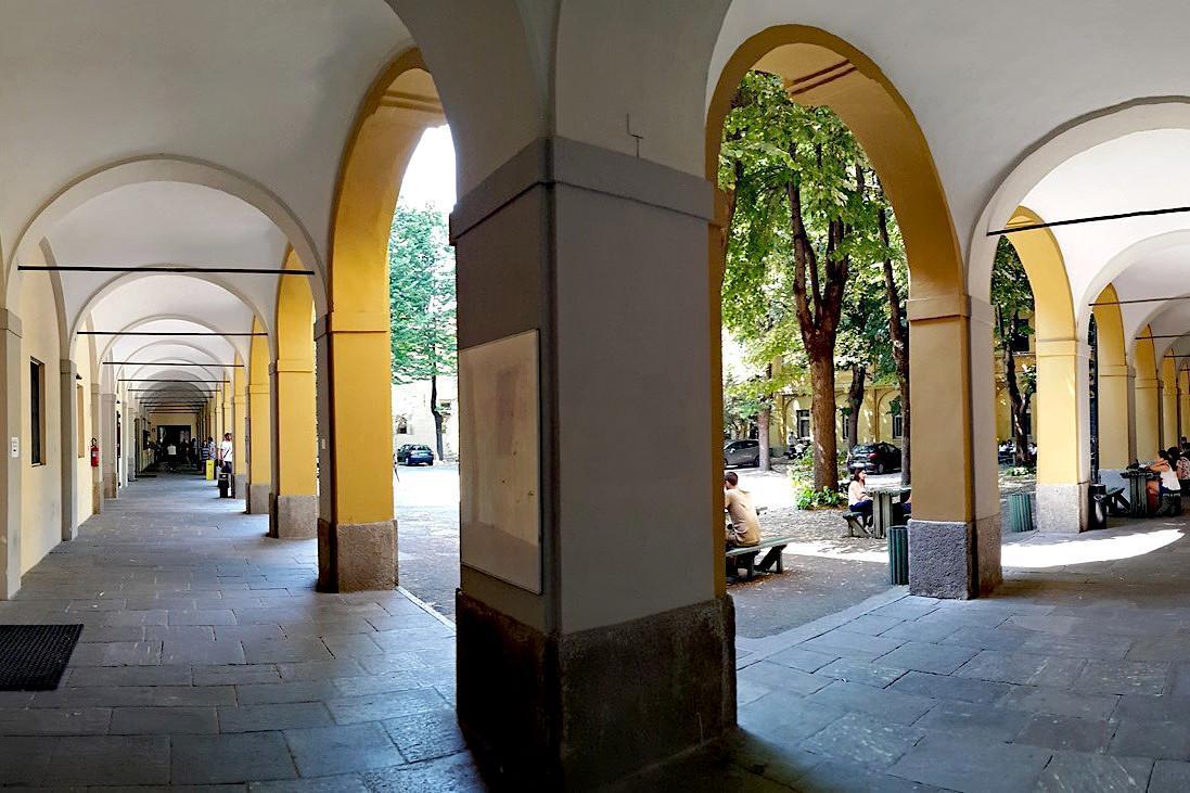 Portico di palazzo San Felice a Pavia